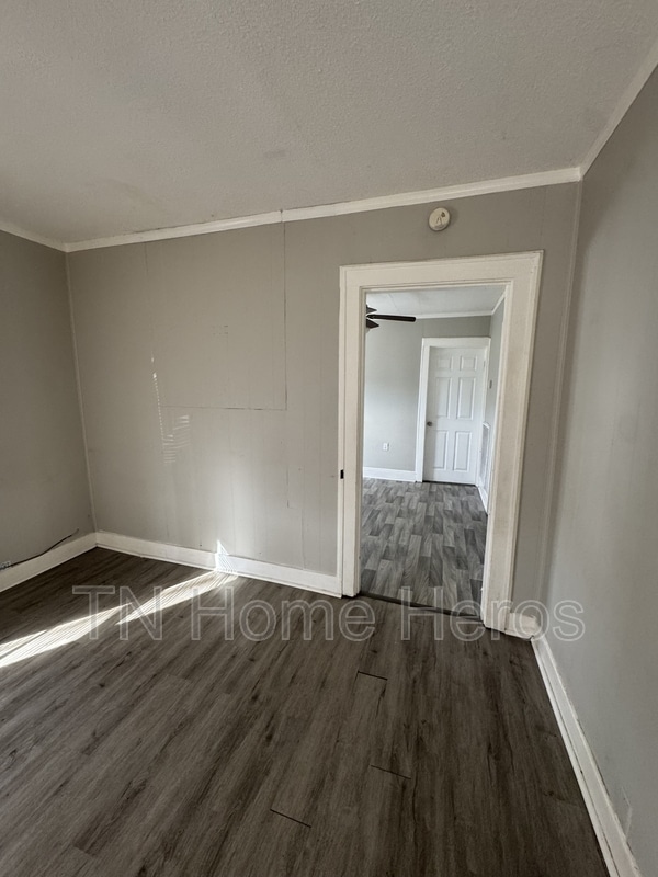 Foto del edificio - 2409 Hoitt Ave