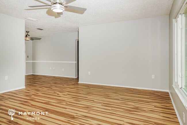 Foto del edificio - 1003 Southern Pine Ln