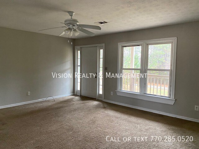 Foto del edificio - 374 Cavender Creek Rd