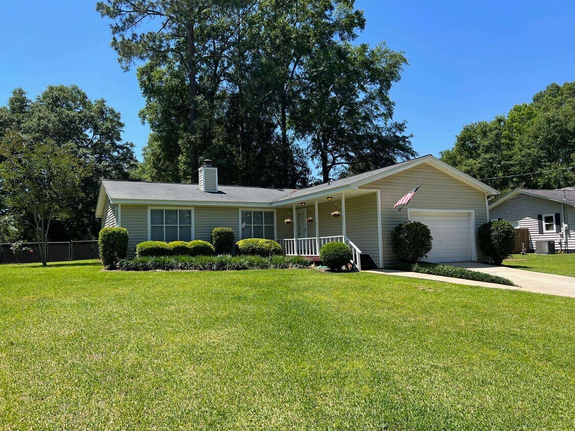 2920 Whirlaway Trail, Tallahassee, FL 32309 House Rental in