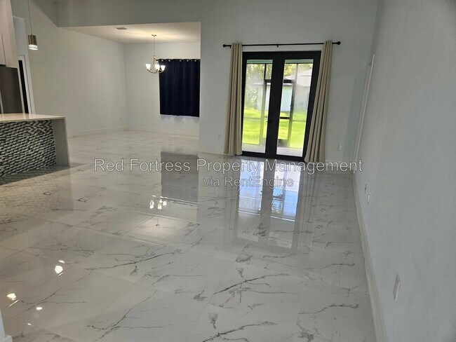 Foto del edificio - 3211 50th St W