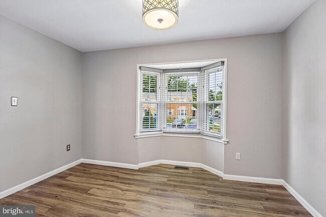Foto del edificio - 1812 Foxdale Ct