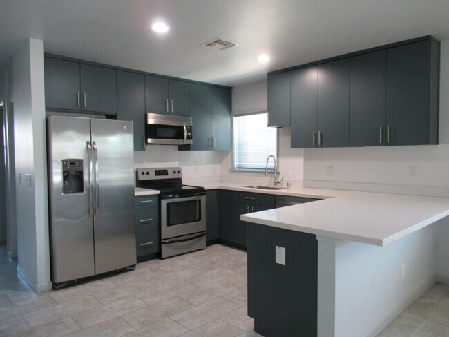 Foto del edificio - Charming Updated Patio Home in Historic District!