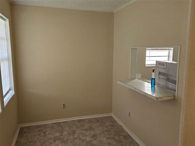 Building Photo - 5438 Kansas St