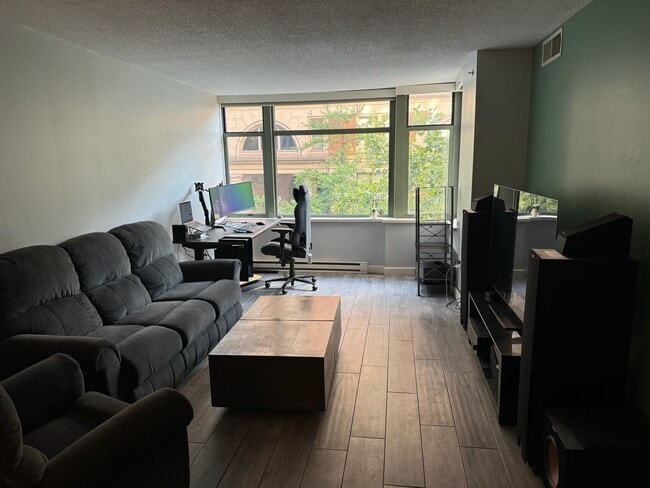 Foto del edificio - 1150 K St NW