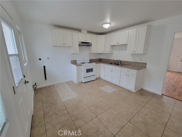Building Photo - 12809 Dunton Dr
