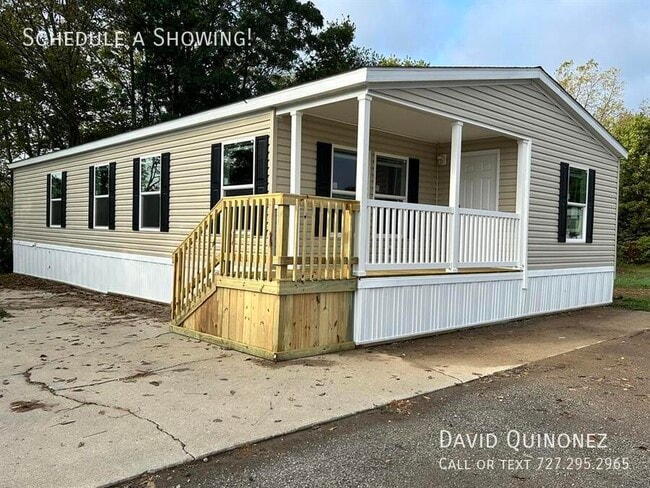 Building Photo - 4614 E Old Trail Rd