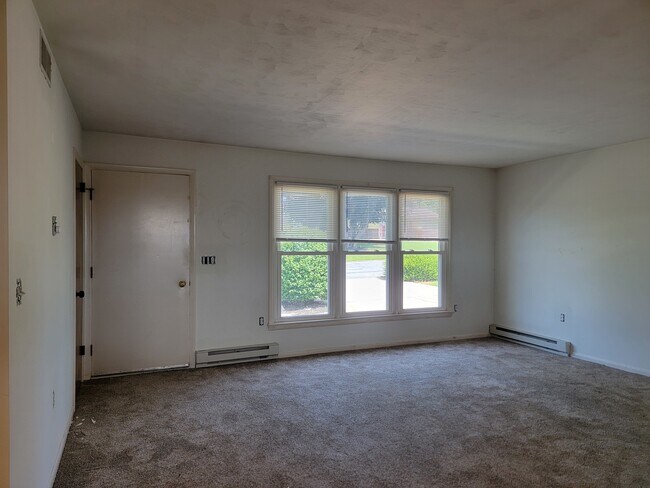 Foto del edificio - 218 W Franklin Ave