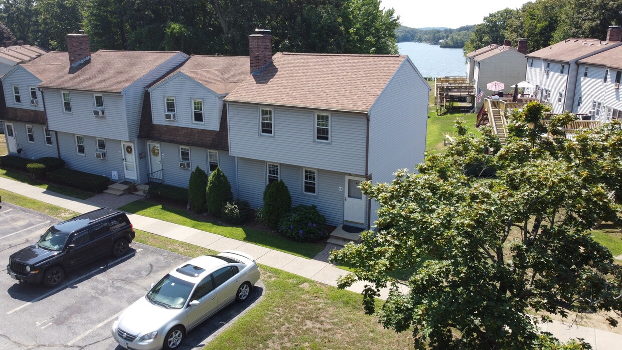 41 Tiffany Cir, Millbury, MA 01527 Townhome Rentals in Millbury MA