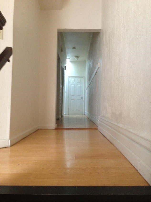 Entry hall - 5149 Page Blvd