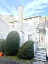 Building Photo - 111 Mallane Ln