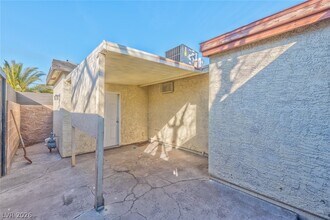 Building Photo - 3912 Torsby Pl