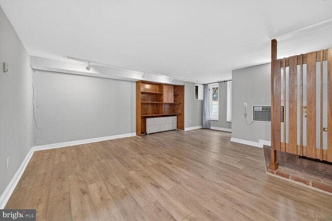 Building Photo - 2007 Kalorama Rd NW