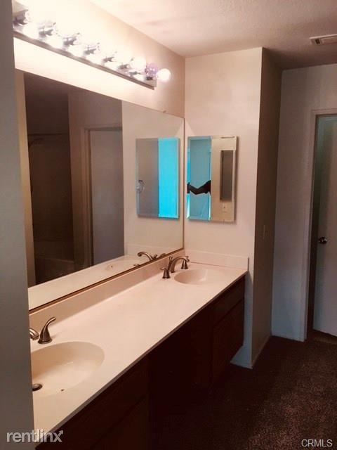 Foto del edificio - 3 br, 2.5 bath House - 9 Carmel Ct