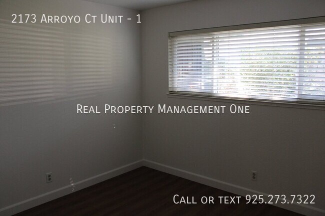 Foto del edificio - 2173 Arroyo Ct