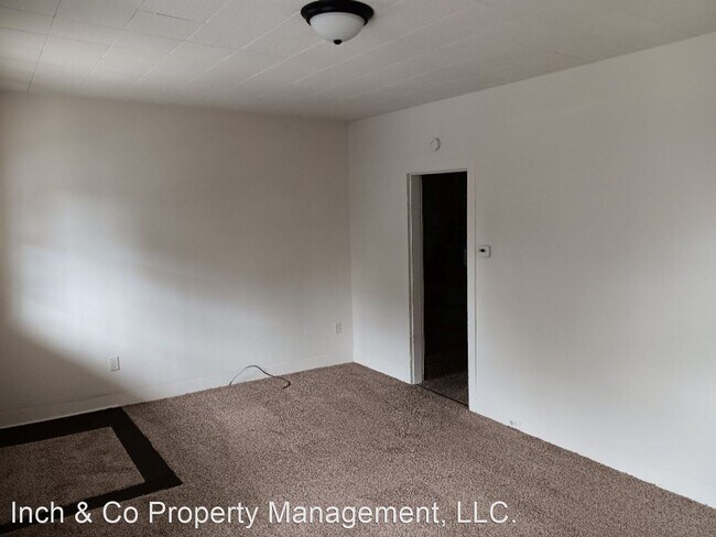 Foto del edificio - 3 br, 1 bath House - 15 S Water St