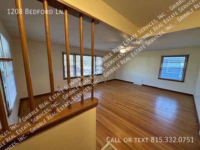 Foto del edificio - 1208 Bedford Ln