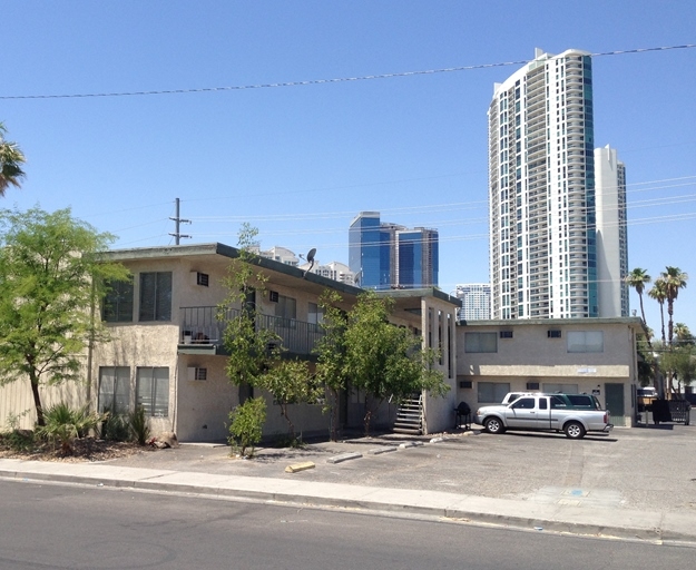 Building Photo - Lynnwood Apartments