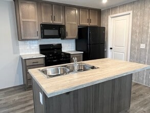 Building Photo - 2438 E Birch Dr