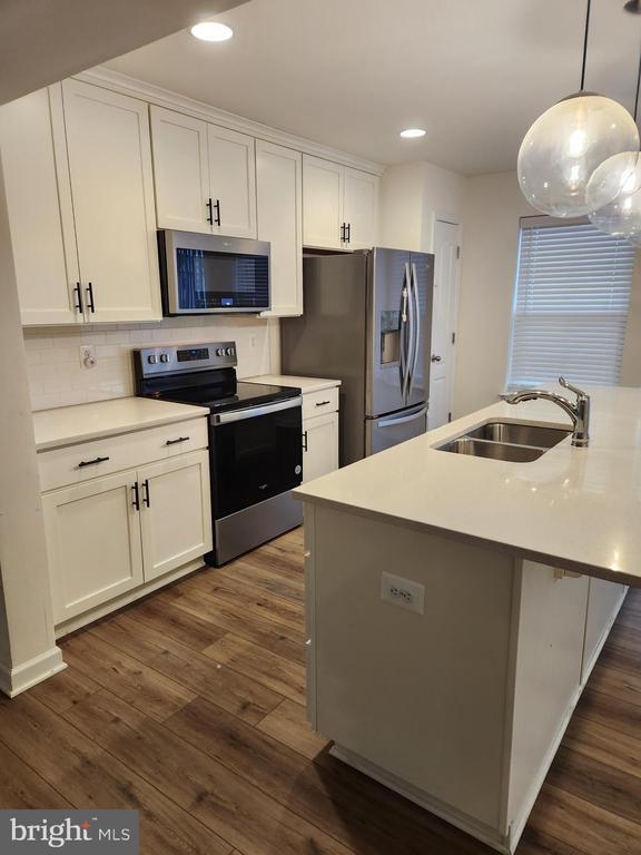 Building Photo - 24 Orch Grn Dr