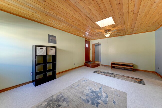 Foto del edificio - 1508 Edith Blvd NE