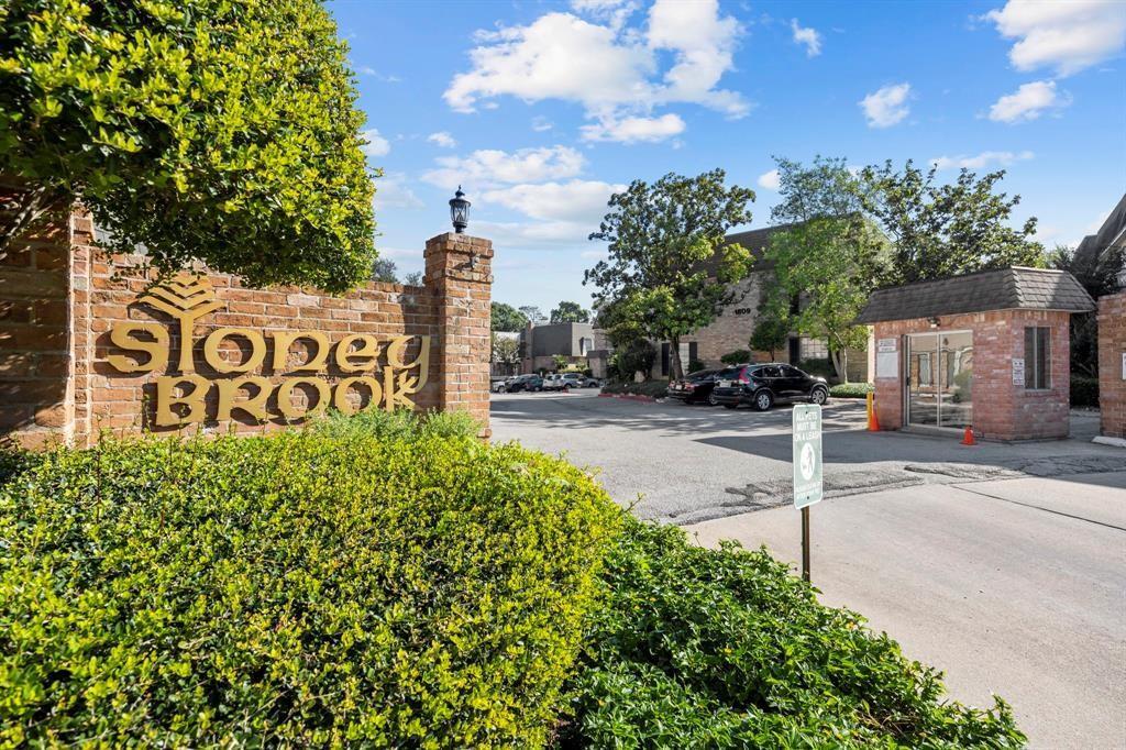 Foto principal - 1811 Stoney Brook Dr