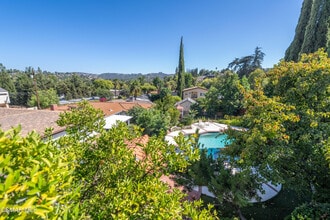 Building Photo - 5042 Llano Dr