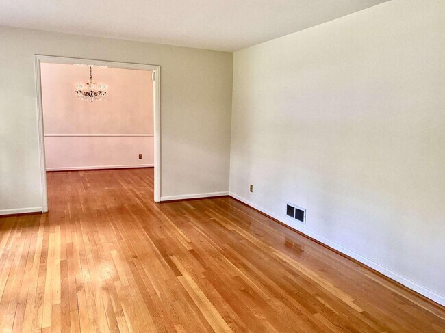 Building Photo - 3613 Prestwick Dr