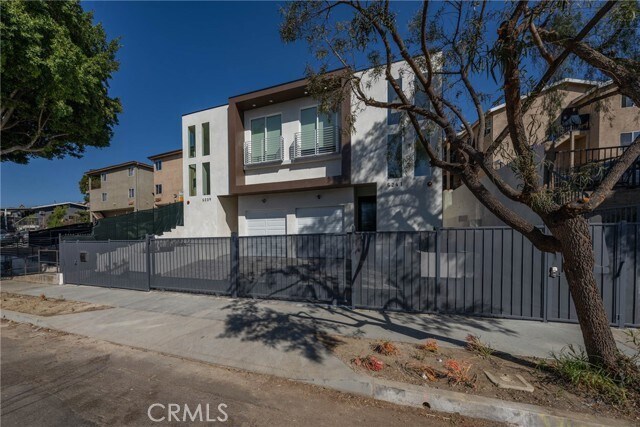 Foto del edificio - 5239 Huntington Dr N