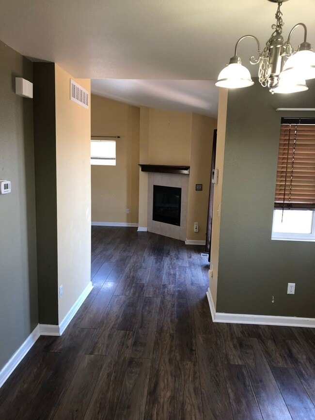 Building Photo - Pretty and roomy newer 3/4 bedroom Home