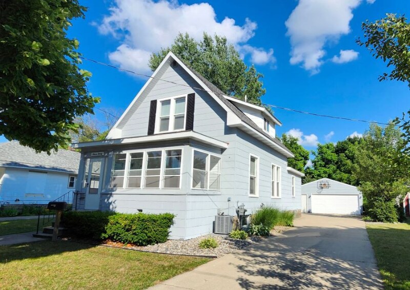 Primary Photo - 1120 State St