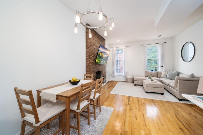 Building Photo - 201-203 14th St