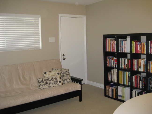 Second bedroom with separate entrance - 1108 Camino Real