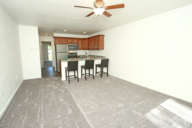 Sala de estar renovada - Eagle Ridge Villas