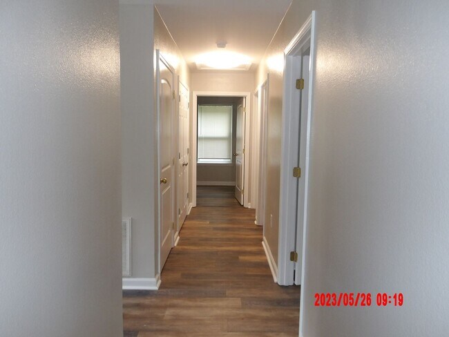 Foto del edificio - 3BR/2BA Single Family Home in Gulfport. Rent $1,175.00