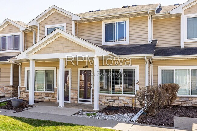 Foto del edificio - 1108 NE 7th Ln