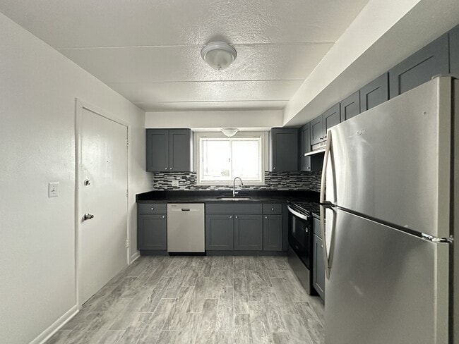 Building Photo - 1408 Carol St