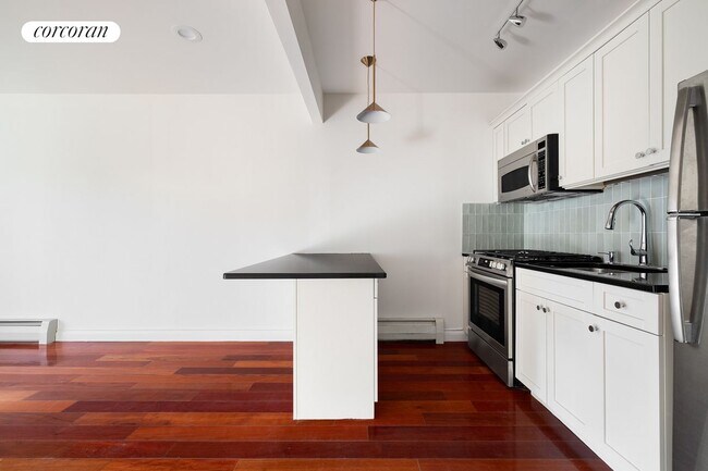 Foto del edificio - 287-289 Grand St