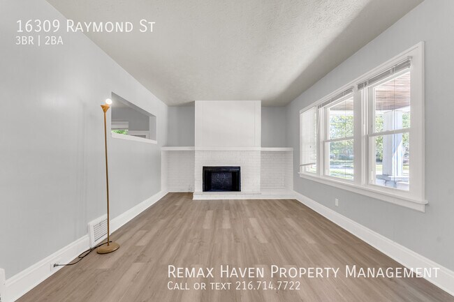 Foto del edificio - 16309 Raymond St