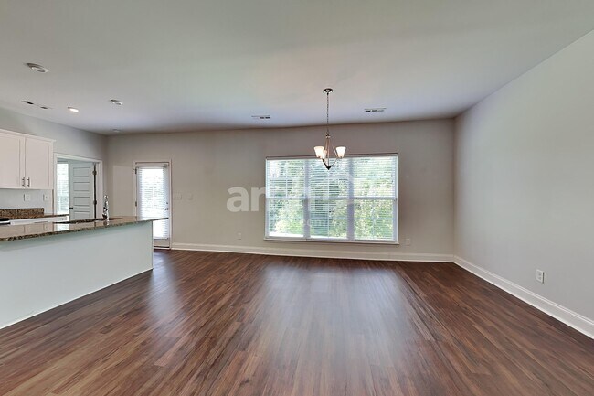 Foto del edificio - 5039 Mountain Springs Rd