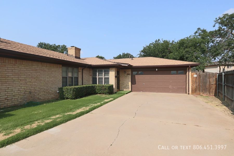 Primary Photo - 3426 70th Dr