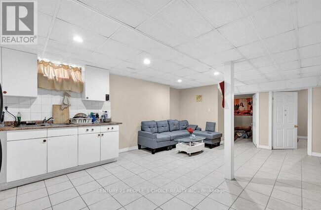 Building Photo - 104 Larkspur Rd