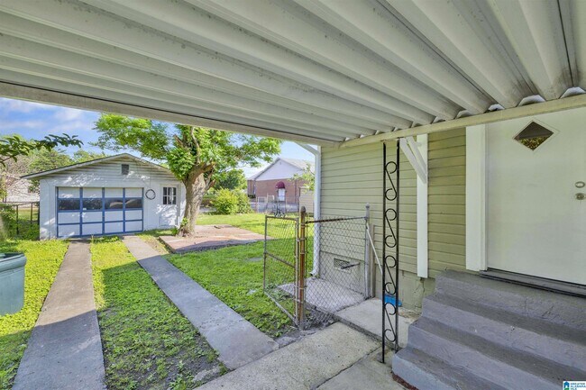 Building Photo - 3613 Fred L Shuttlesworth Rd