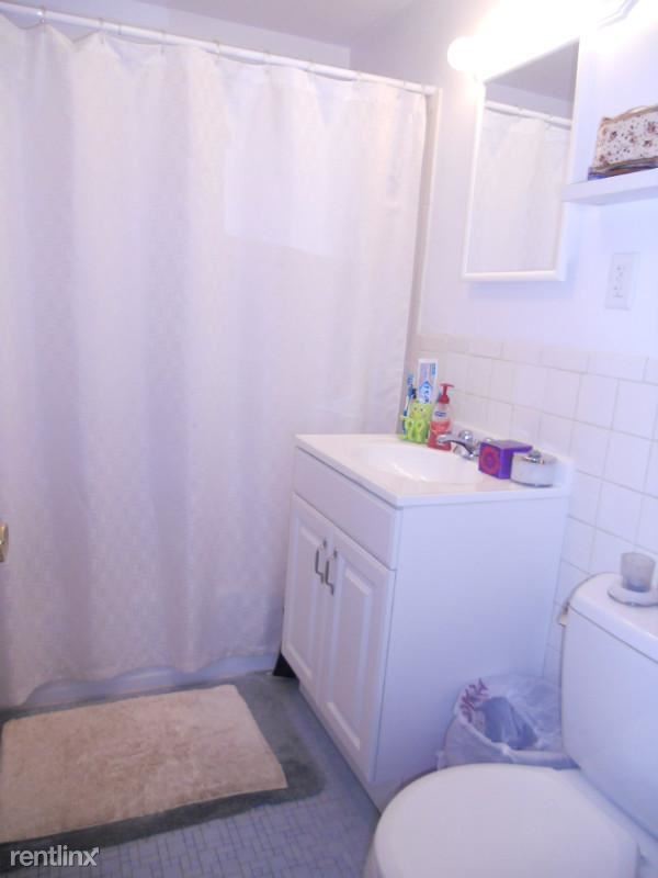 Building Photo - 2 br, 1 bath Apartment - 39 Shepard St Apt 6