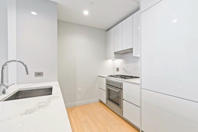 Foto del edificio - 135 Seaport Blvd