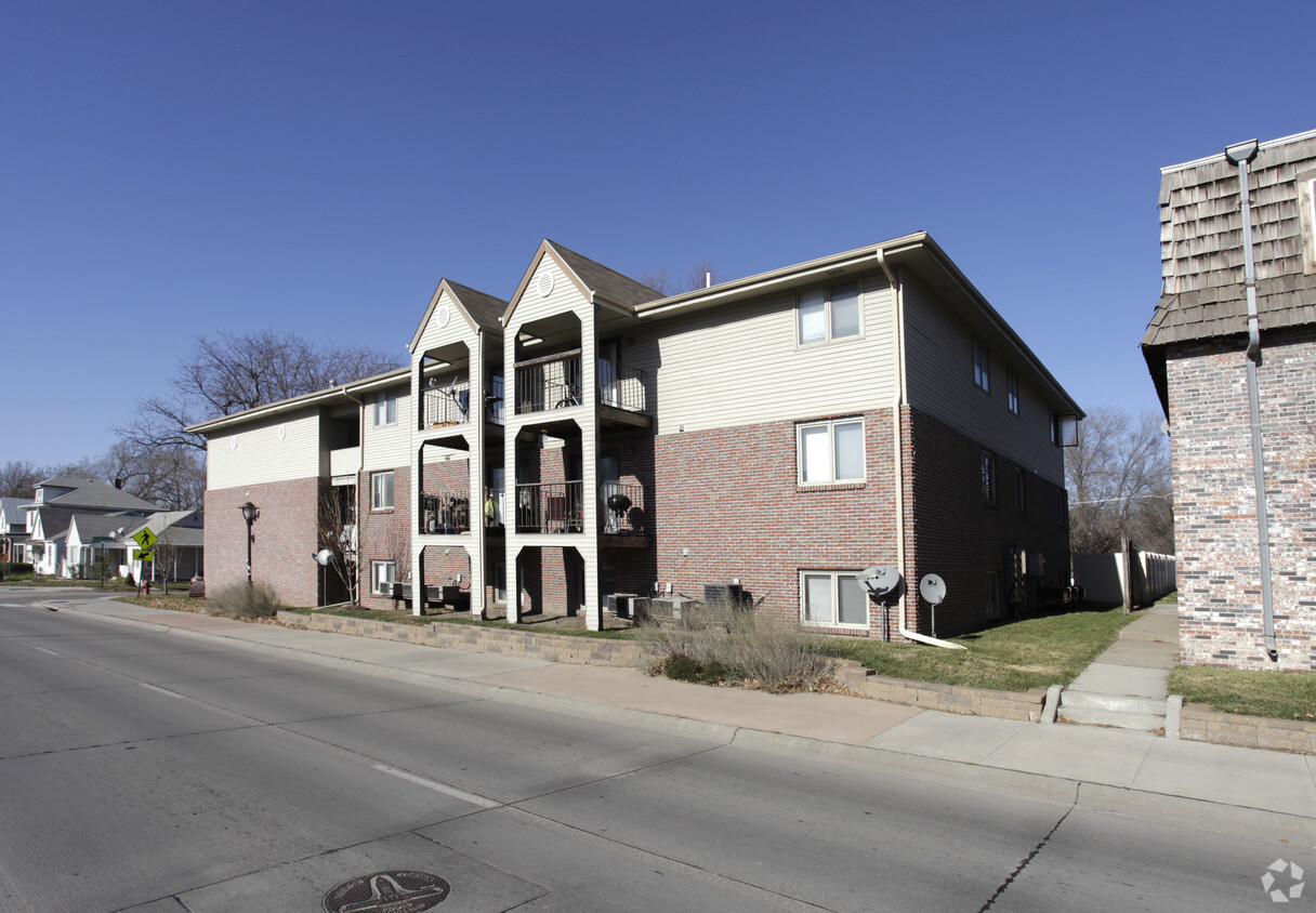 Foto del edificio - Vine Street Apartments