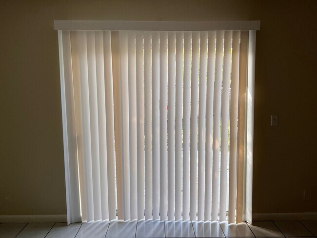 Foto del edificio - Excellent 4 Bedroom in Coral Springs