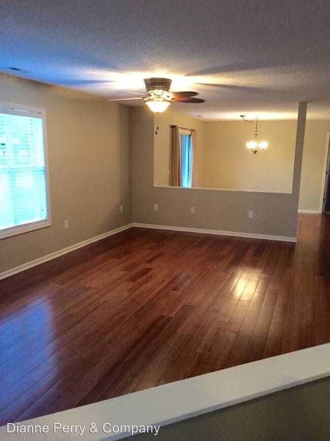 Building Photo - 4150 Breezewood Dr