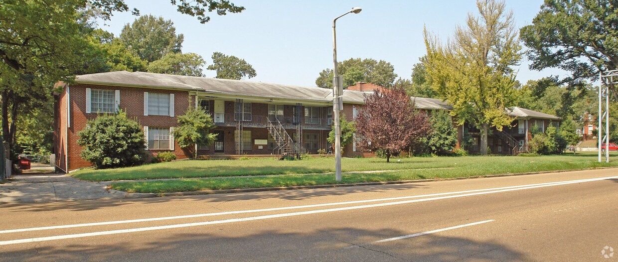 Foto principal - 11-15 E Parkway S
