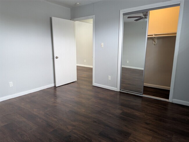 Foto del edificio - 1043 Ashland St